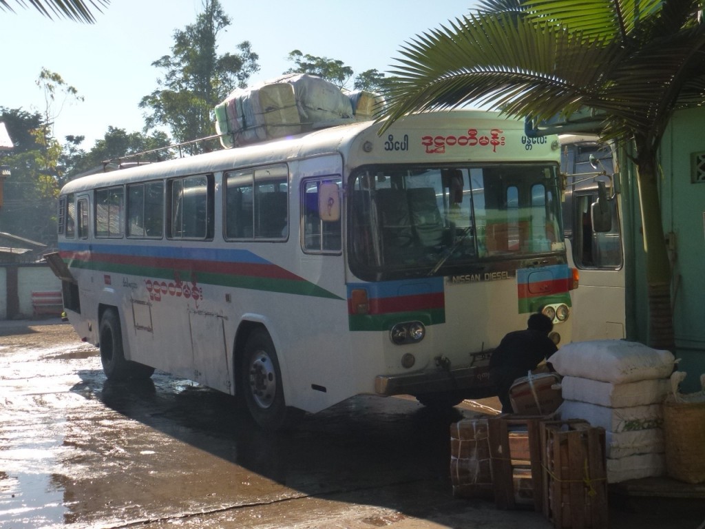 Bus Mandalay - Hsipaw