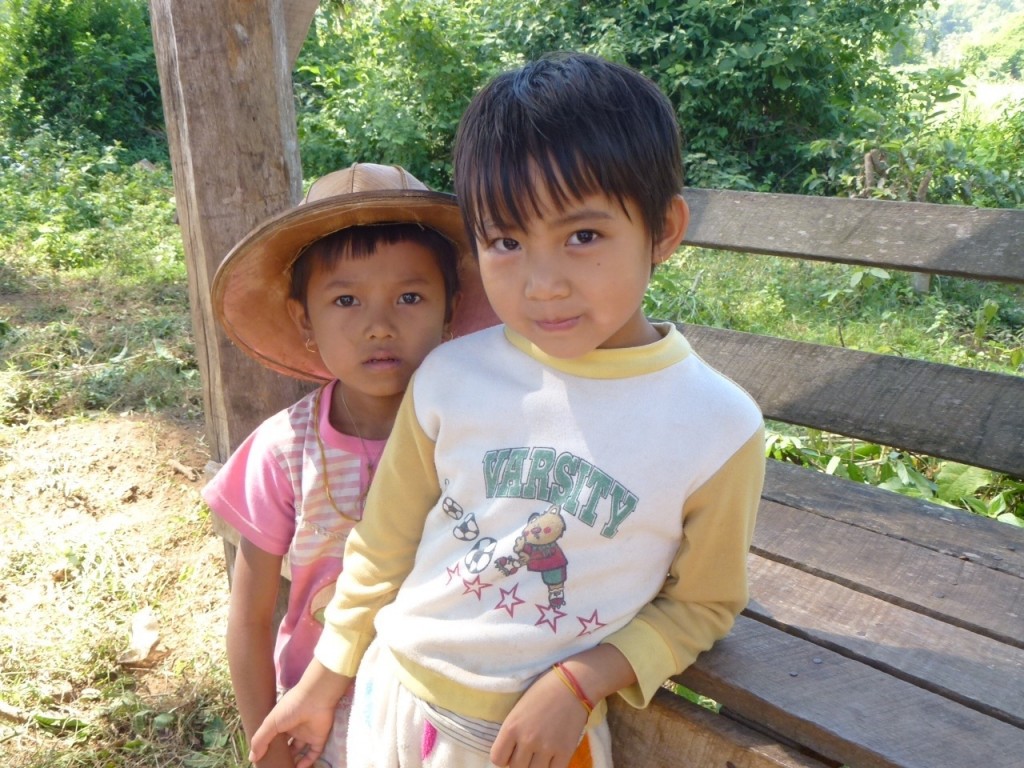 Enfants Shan entre Hsipaw et Pankam