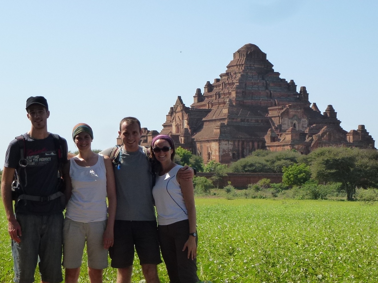 Bagan : des temples et des géants