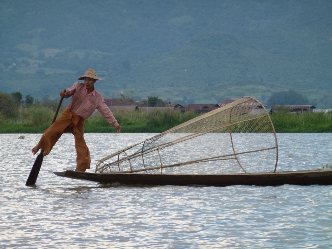 Lac Inle, embarquement pour un monde flottant